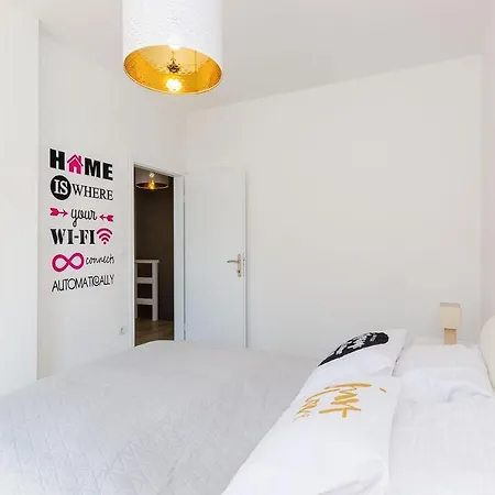 Sea Shell Apartment