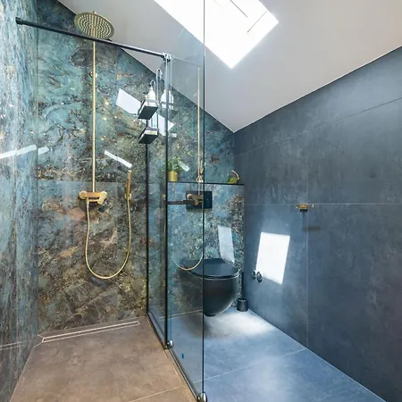 Sea Shell * Dubrovnik